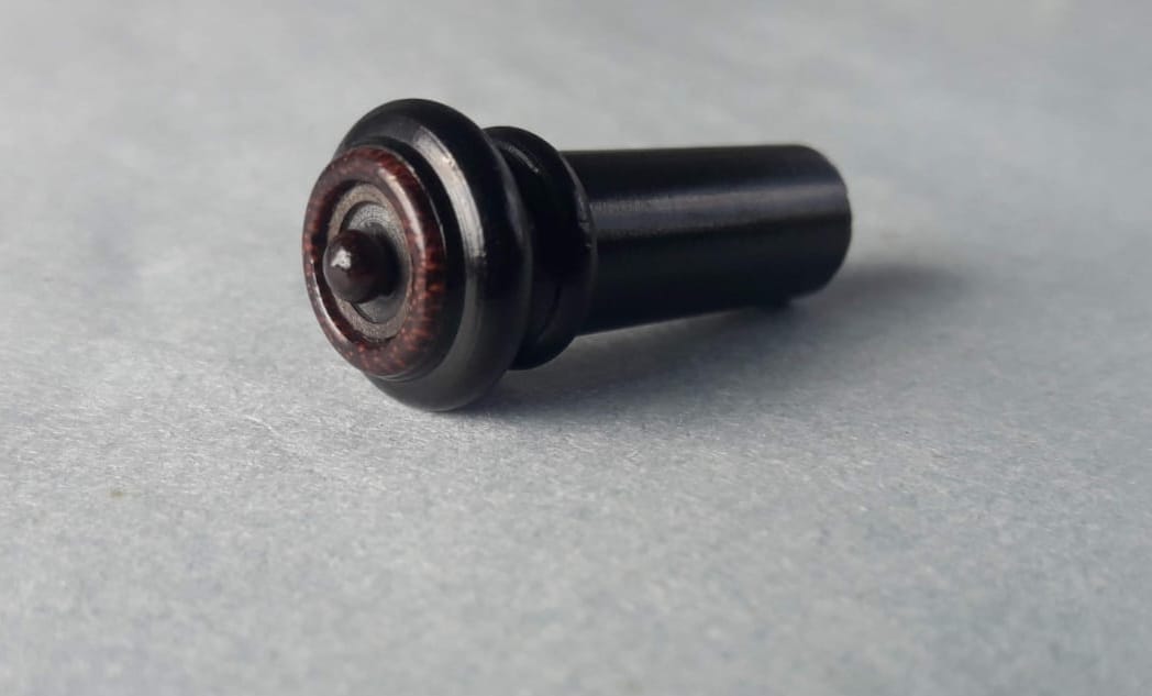Ebony Violin head tetul collar pin